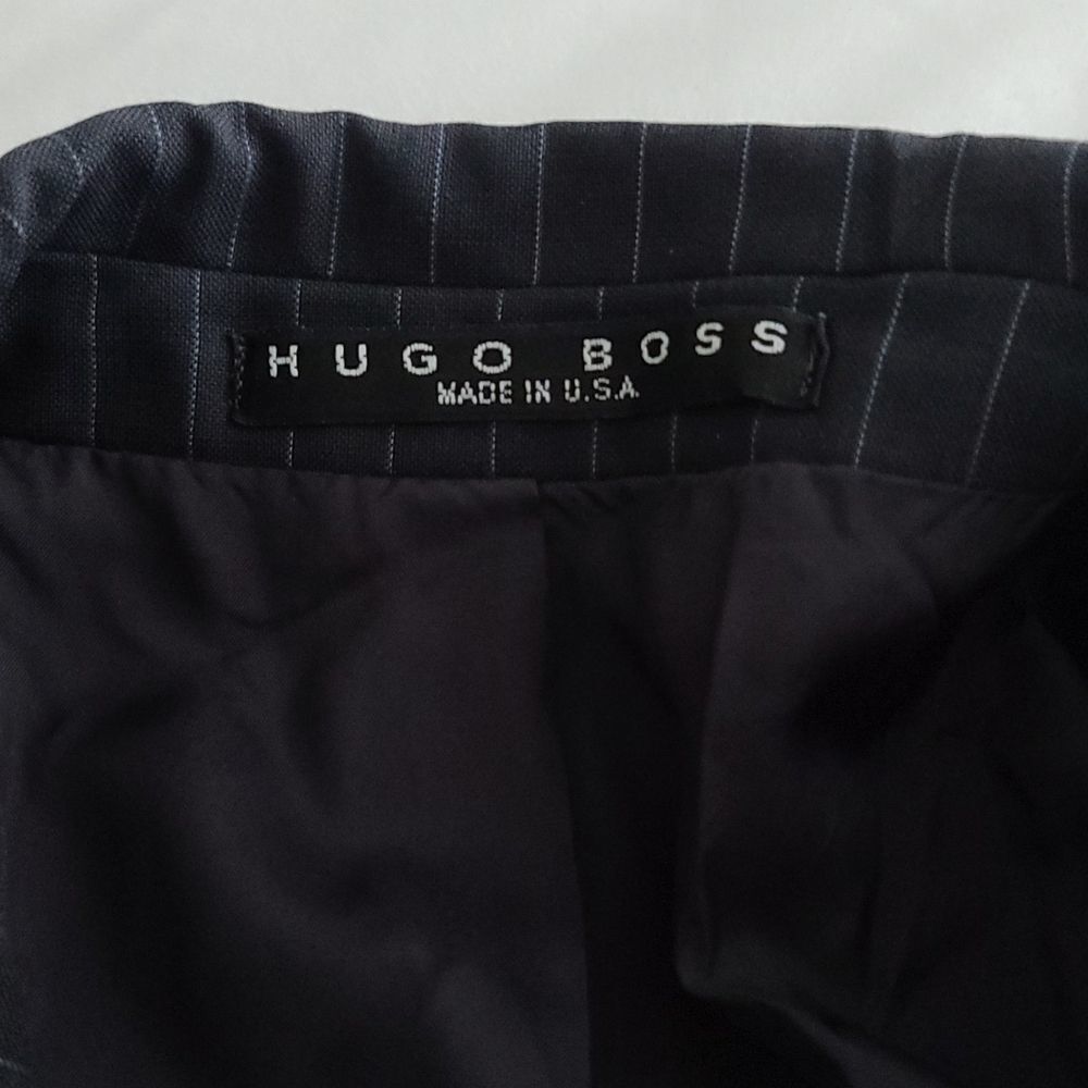 Hugo Boss Light and Dark Pinstripe Blue Blazer 40S - Picture 2 of 13